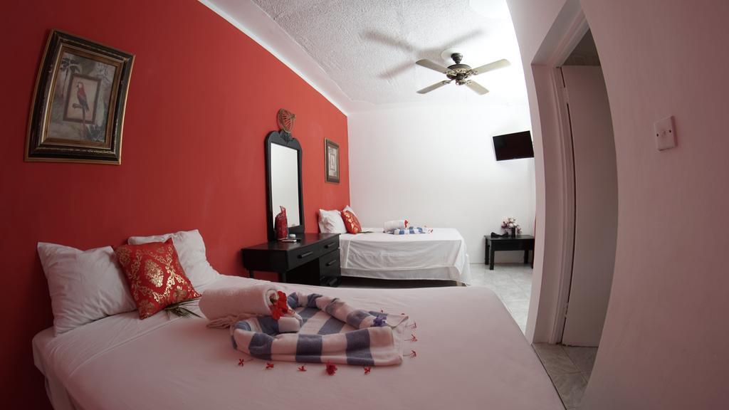 Bourbon Beach Jamaica Hotel Negril Esterno foto
